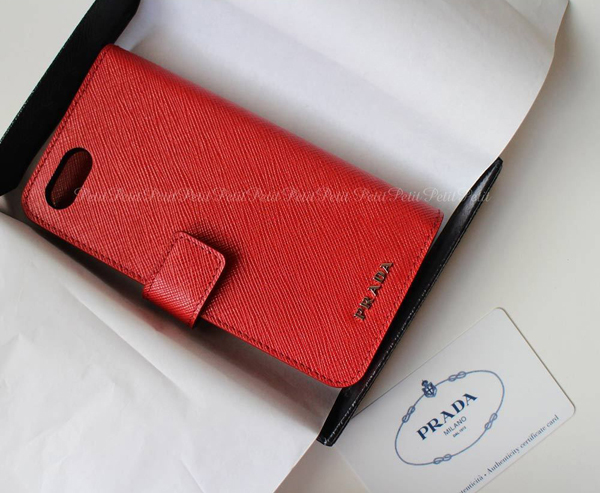 2017最新作入荷 プラダコピー PRADA 待望の新色 iPhone 手帳型携帯ケース